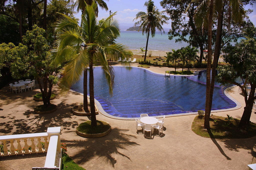 Club Morocco Resort And Country Club Subic Exterior foto