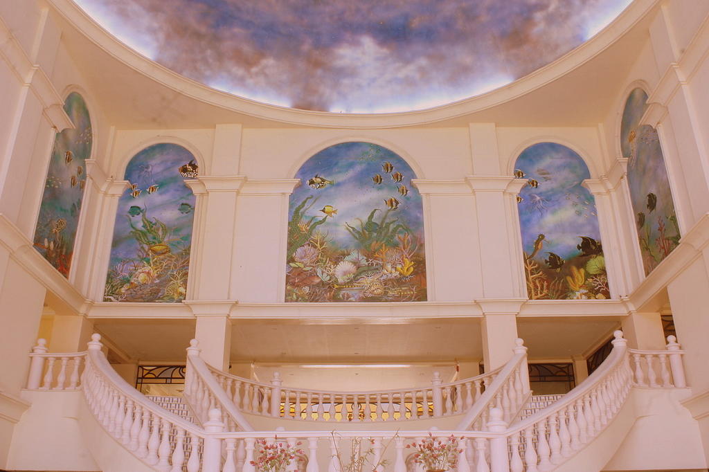 Club Morocco Resort And Country Club Subic Exterior foto