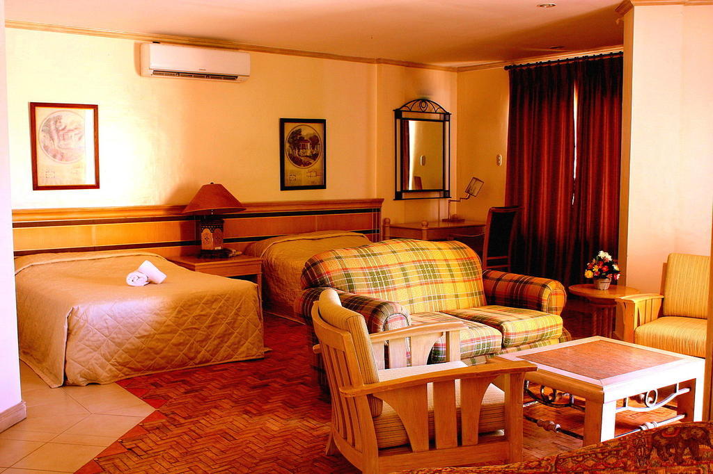 Club Morocco Resort And Country Club Subic Cameră foto
